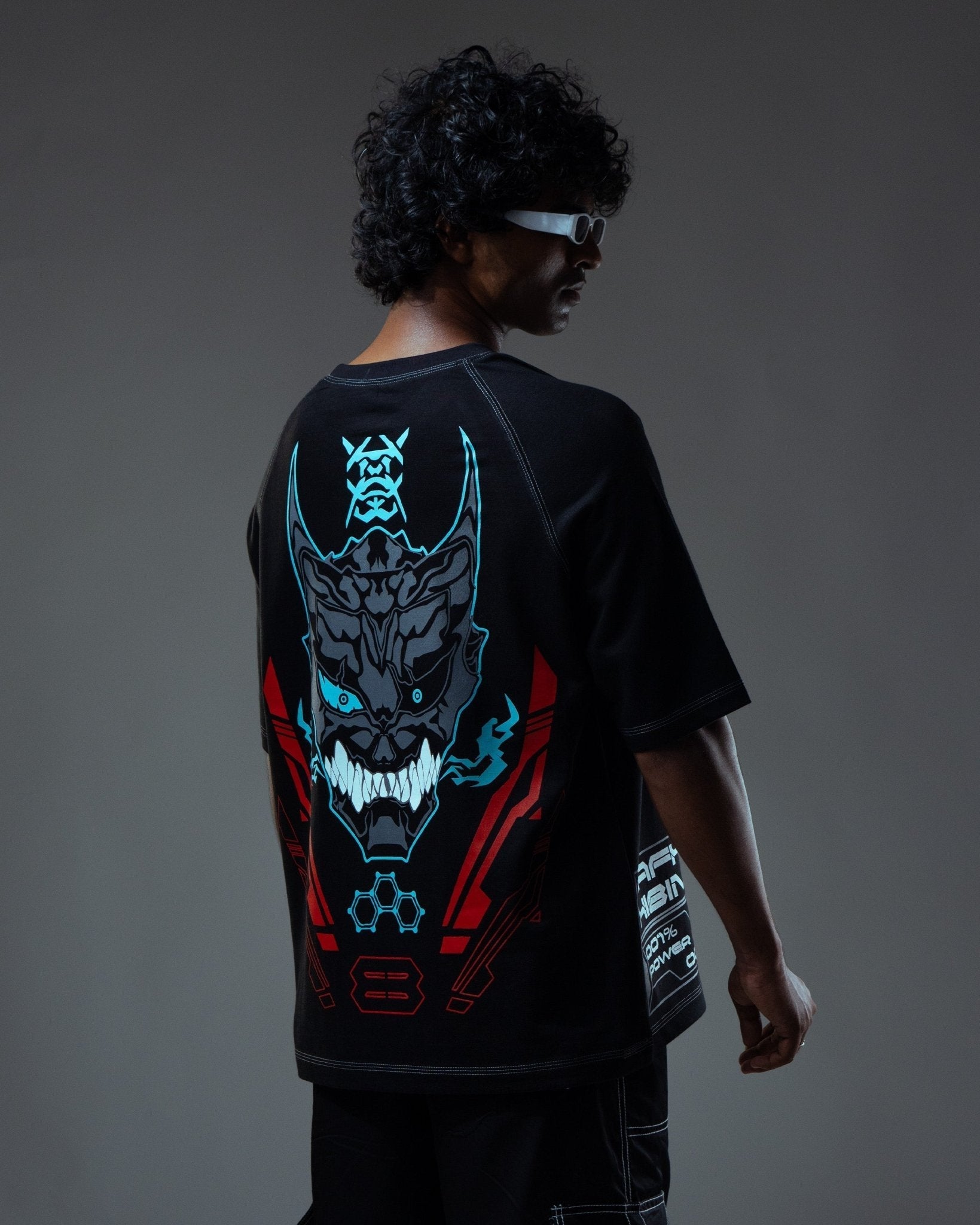 KAIJU NO. 8 / Oversized